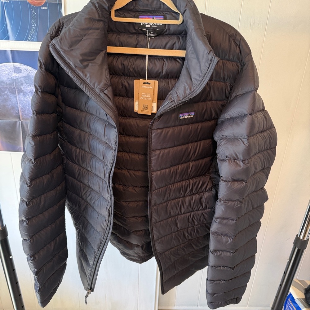 Patagonia Men’s Black Quilted Down Puffer Jacket
